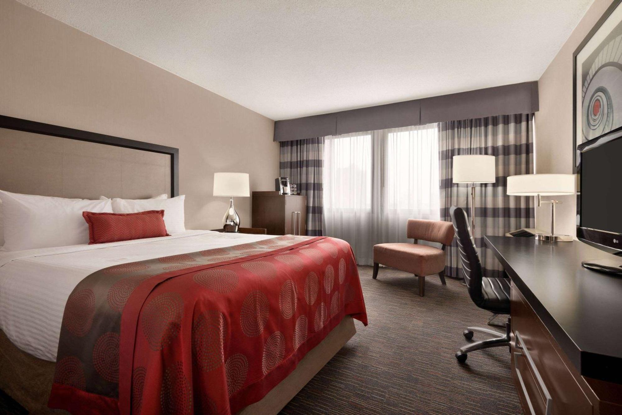 Hotel Ramada Plaza by Wyndham Regina Downtown Zewnętrze zdjęcie