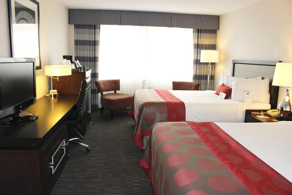 Hotel Ramada Plaza by Wyndham Regina Downtown Zewnętrze zdjęcie