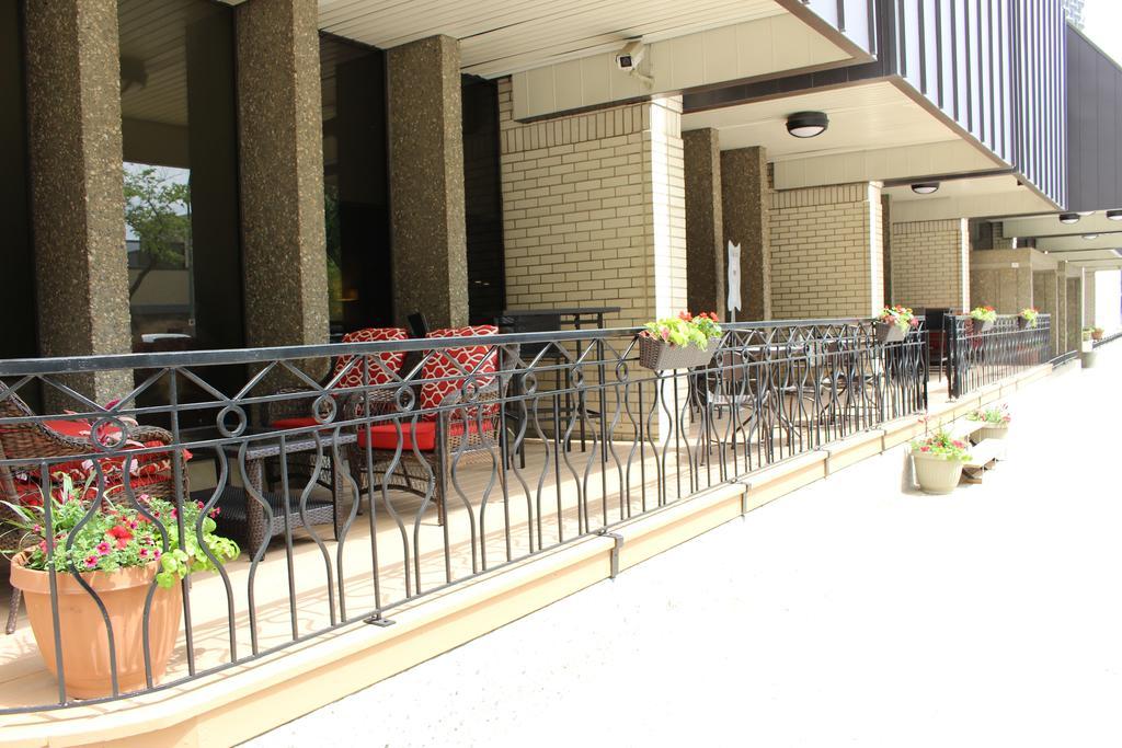 Hotel Ramada Plaza by Wyndham Regina Downtown Zewnętrze zdjęcie